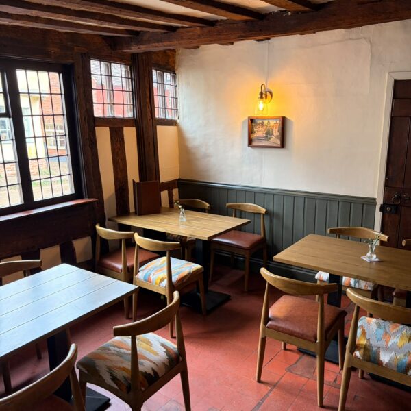 bell-inn-kersey-snug-seating bell-inn-kersey-snug-seating